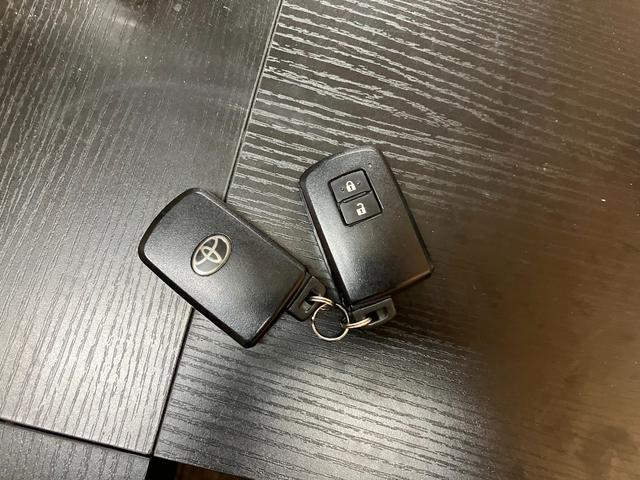 ハリアー エレガンス　４ＷＤ　ＥＴＣ　パワーシート　アルミホイール　スマートキー　アイドリングストップ　電動格納ミラー　ＣＶＴ　盗難防止システム　衝突安全ボディ　ＡＢＳ　ＥＳＣ　エアコン　パワーステアリング（37枚目）