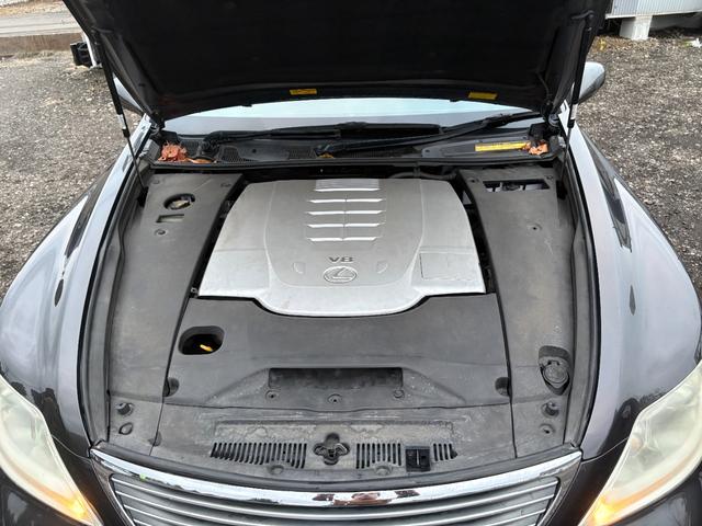 LS LS460 Iパッケージ ETC クリアランスソナー オートクルーズコントロール バックカメラ TV オートライト HID サンルーフ AT シートエアコン スマートキー 電動格納ミラー 盗難防止システム パワーシート CD(34枚目)