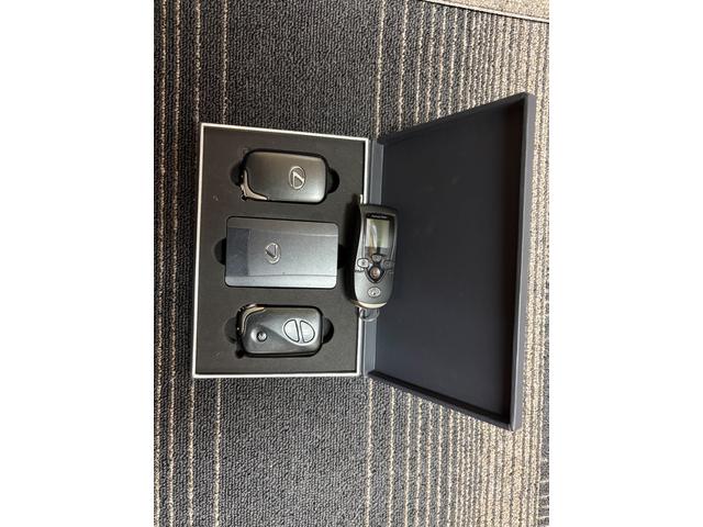 LS LS460 Iパッケージ ETC クリアランスソナー オートクルーズコントロール バックカメラ TV オートライト HID サンルーフ AT シートエアコン スマートキー 電動格納ミラー 盗難防止システム パワーシート CD(37枚目)