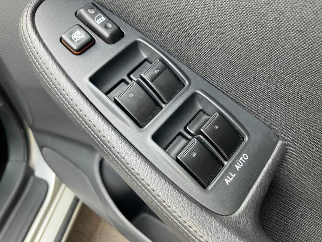 アベンシスセダン Ｘｉ　４ＷＤ　社外アルミ　フォグ　ドアバイザー　ミラー＆ガラス熱線　寒冷地仕様車　サイドＳＲＳ　キーレス　ステアリングスイッチ　クルーズコントロール　タイミングチェーン（34枚目）