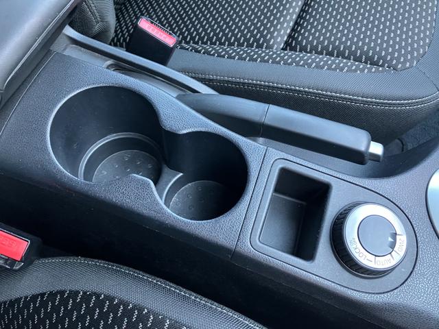 デュアリス ２０Ｇ　ＦＯＵＲ　４ＷＤ　ワンオーナー　夏純正ＡＷ　スタッドレス社外ＡＷ　夏冬ブレード　ＭＴモード　横滑防止　ＥＴＣ　ＨＩＤ　インテリキー　純正ナビ　ＴＶ　Ｂカメラ　Ｂｌｕｅｔｏｏｔｈ　ＤＶＤ視聴　ガラスルーフ　禁煙車（49枚目）