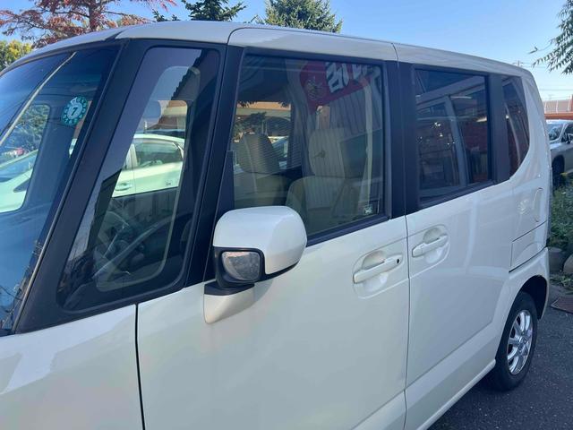 Ｎ－ＢＯＸ 　両側スライド・片側電動　スマートキー　アイドリングストップ　電動格納ミラー　ベンチシート　ＣＶＴ　盗難防止システム　ＡＢＳ　ＥＳＣ　ＣＤ　ミュージックプレイヤー接続可　アルミホイール　エアコン（23枚目）