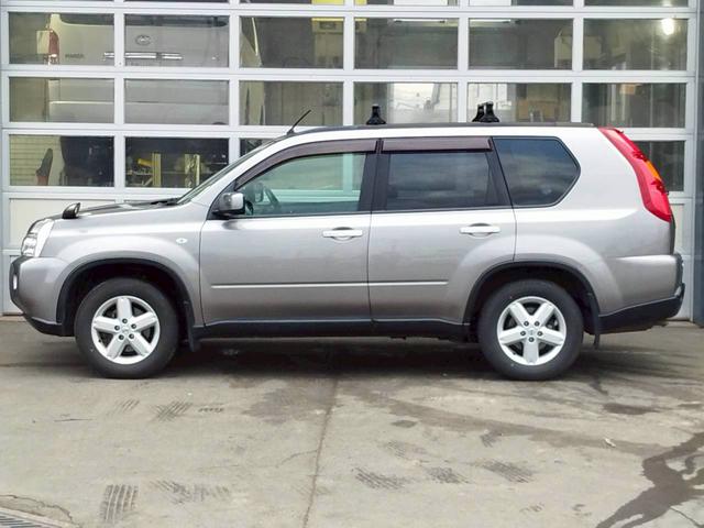 エクストレイル 20X クルーズコントロール シートヒーター バックカメラ 地デジ対応純正ナビ ダウンヒルアシストコントール(8枚目)