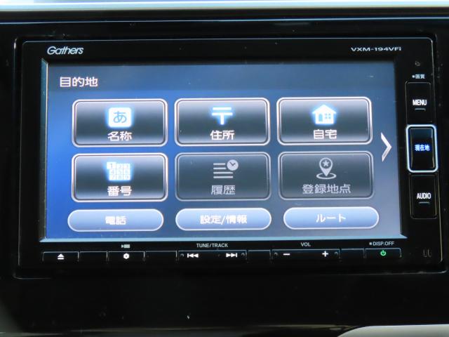 フィット 13G・Lホンダセンシング 純正ナビ エンスタ TVフル リアカメラ ETC 4WD オートクルーズコントロール DVD再生 アイドリングストップ USB入力端子 衝突防止システム LEDヘッドランプ 横滑り防止装置 エアバッグ(3枚目)