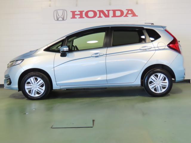 フィット 13G・Lホンダセンシング 純正ナビ エンスタ TVフル リアカメラ ETC 4WD オートクルーズコントロール DVD再生 アイドリングストップ USB入力端子 衝突防止システム LEDヘッドランプ 横滑り防止装置 エアバッグ(4枚目)