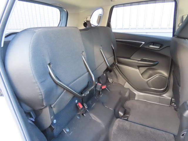 フィット 13G・Lホンダセンシング 純正ナビ エンスタ TVフル リアカメラ ETC 4WD オートクルーズコントロール DVD再生 アイドリングストップ USB入力端子 衝突防止システム LEDヘッドランプ 横滑り防止装置 エアバッグ(20枚目)