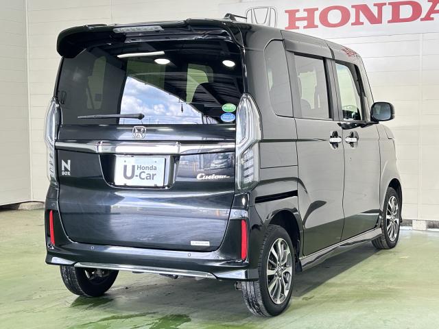 Ｎ－ＢＯＸカスタム Ｌ　車検整備付　純正ナビ　夏冬タイヤ付　エンスタ　ドラレコ　リアカメラ　ＥＴＣ（8枚目）