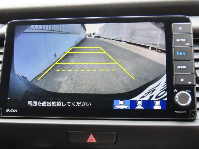 フィット ｅ：ＨＥＶホーム　当社試乗車　純正ナビ　夏冬タイヤ付　３カメラドラレコ　ＴＶフル　リアカメラ　ＥＴＣ（17枚目）