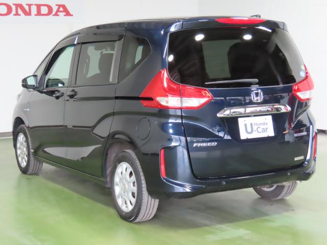 フリードハイブリッド ハイブリッド・Ｇホンダセンシング　車検整備付　純正９インチナビ　夏冬タイヤ付　前後ドラレコ　ＴＶフル　リアカメラ　ＥＴＣ（7枚目）