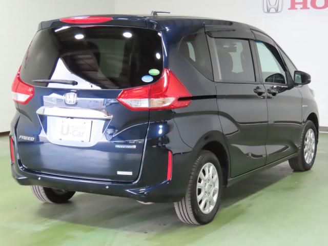 フリードハイブリッド ハイブリッド・Ｇホンダセンシング　車検整備付　純正９インチナビ　夏冬タイヤ付　前後ドラレコ　ＴＶフル　リアカメラ　ＥＴＣ（8枚目）