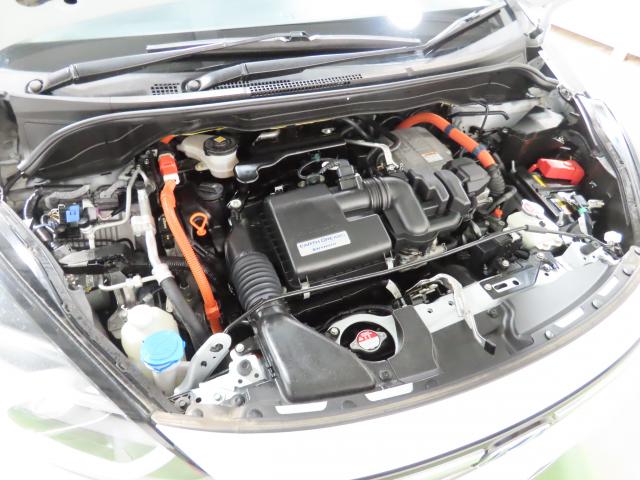 フィット ｅ：ＨＥＶホーム　車検整備付　純正９インチナビ　ナビ連動前後ドラレコ　ＴＶフル　リアカメラ　ＥＴＣ（10枚目）