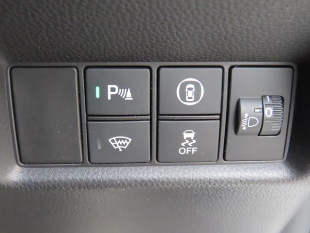 フィット ｅ：ＨＥＶホーム　車検整備付　純正９インチナビ　ナビ連動前後ドラレコ　ＴＶフル　リアカメラ　ＥＴＣ（15枚目）