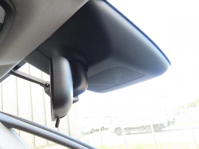 フィット クロスター　当社試乗車　純正コネクトディスプレイナビ　夏冬タイヤ付　ＴＶフル　リアカメラ　ＥＴＣ（2枚目）