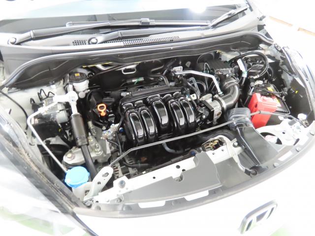 フィット ホーム　当社試乗車　純正８インチナビ　前後ドラレコ　ＴＶフル　リアカメラ　ＥＴＣ（10枚目）