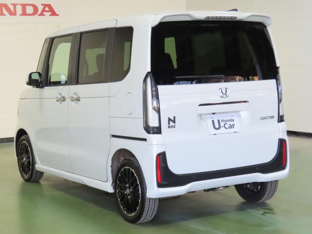 Ｎ－ＢＯＸカスタム ターボコーディネートスタイル　当社試乗車　純正８インチナビ　夏冬タイヤ付　前後ドラレコ　ＴＶフル　リアカメラ　ＥＴＣ　４ＷＤ　両側電動スライドドア　アルミホイール　シートヒーター　オートクルーズコントロール　衝突防止システム（7枚目）