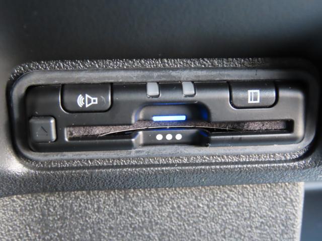 Ｎ－ＢＯＸカスタム ターボコーディネートスタイル　当社試乗車　純正８インチナビ　夏冬タイヤ付　前後ドラレコ　ＴＶフル　リアカメラ　ＥＴＣ　４ＷＤ　両側電動スライドドア　アルミホイール　シートヒーター　オートクルーズコントロール　衝突防止システム（16枚目）