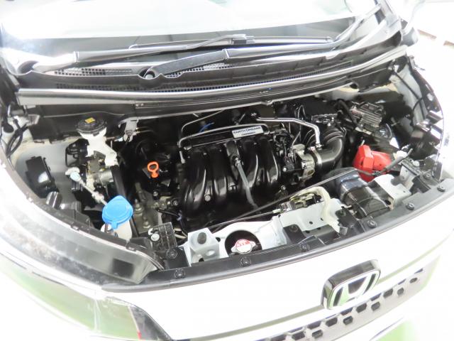 フリード+ G・ホンダセンシング 車検整備付 純正ナビ 夏冬タイヤ付 TVフル リアカメラ ETC 4WD 両側電動スライドドア シートヒーター オートクルーズコントロール DVD再生 アイドリングストップ USB入力端子 エアバッグ(9枚目)