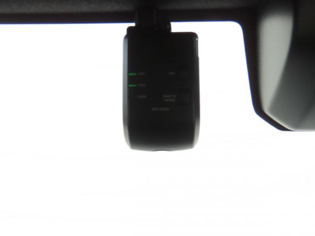 Ｎ－ＶＡＮ ファン　当社使用レンタカー　純正ナビ　夏冬タイヤ付　ドラレコ　ＴＶフル　リアカメラ　ＥＴＣ　４ＷＤ　両側スライドドア　オートクルーズコントロール　アイドリングストップ　ＵＳＢ入力端子　衝突防止システム　ＡＢＳ（4枚目）