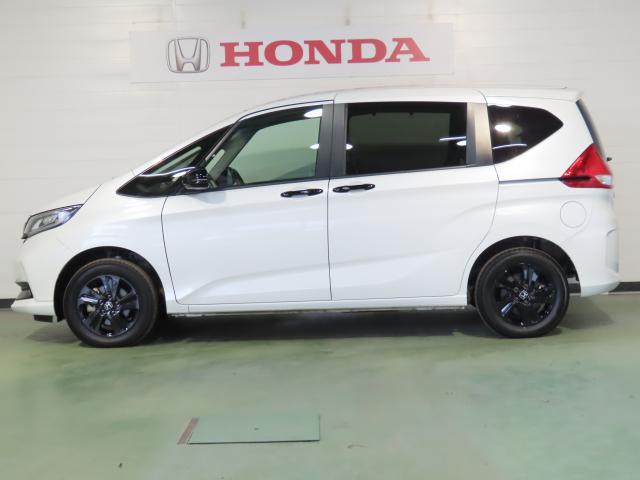 フリード+ハイブリッド ハイブリッドGブラックスタイル 当社使用レンタカー 純正9インチナビ 夏冬タイヤ付 ドラレコ TVフル リアカメラ ETC(5枚目)