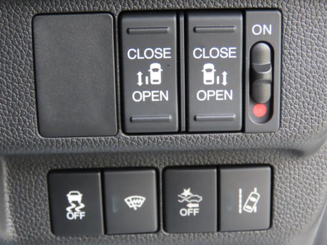 フリード+ハイブリッド ハイブリッドGブラックスタイル 当社使用レンタカー 純正9インチナビ 夏冬タイヤ付 ドラレコ TVフル リアカメラ ETC(15枚目)