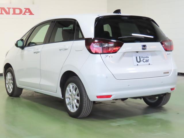 フィット e:HEVホーム 車検整備付 純正8インチナビ 夏冬タイヤ付 TVフル リアカメラ(6枚目)