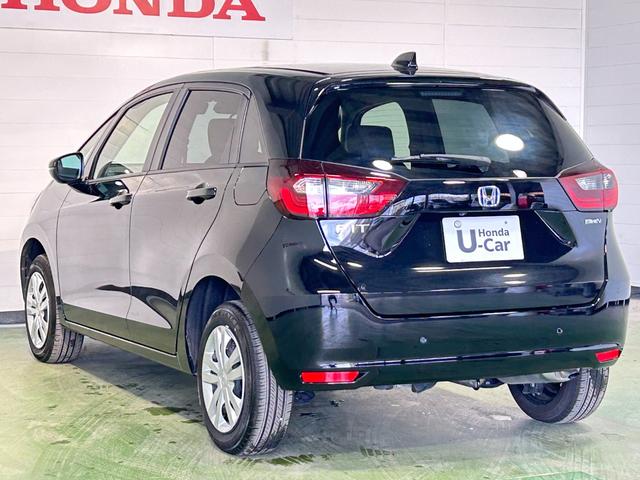 フィット e:HEVホーム 当社試乗車 純正9インチナビ 夏冬タイヤ付 ドラレコ TVフル リアカメラ ETC(7枚目)