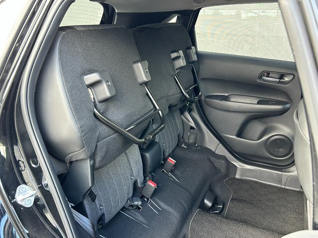 フィット e:HEVホーム 当社試乗車 純正9インチナビ 夏冬タイヤ付 ドラレコ TVフル リアカメラ ETC(20枚目)