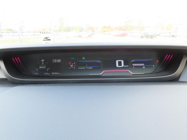 フリードハイブリッド ハイブリッド・Ｇブラックスタイル　車検整備付　純正８インチナビ　夏冬タイヤ　前後ドラレコ　エンスタ　ＴＶフル　リアカメラ　ＥＴＣ（13枚目）