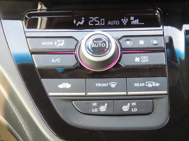 フリードハイブリッド ハイブリッド・Ｇブラックスタイル　車検整備付　純正８インチナビ　夏冬タイヤ　前後ドラレコ　エンスタ　ＴＶフル　リアカメラ　ＥＴＣ（14枚目）