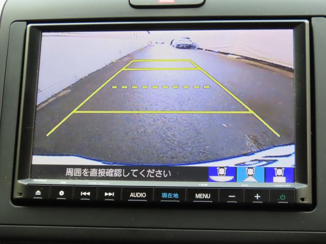 フリードハイブリッド ハイブリッド・Ｇブラックスタイル　車検整備付　純正８インチナビ　夏冬タイヤ　前後ドラレコ　エンスタ　ＴＶフル　リアカメラ　ＥＴＣ（17枚目）