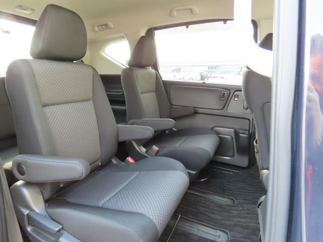 フリードハイブリッド ハイブリッド・Ｇブラックスタイル　車検整備付　純正８インチナビ　夏冬タイヤ　前後ドラレコ　エンスタ　ＴＶフル　リアカメラ　ＥＴＣ（19枚目）