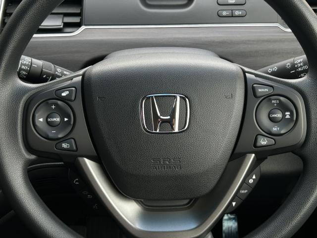 フリード+ハイブリッド ハイブリッドGブラックスタイル 当社使用レンタカー 純正9インチナビ 夏冬タイヤ付 ドラレコ TVフル リアカメラ ETC(12枚目)