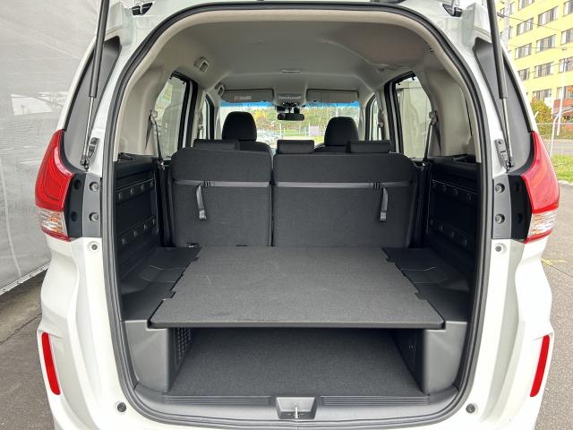 フリード+ハイブリッド ハイブリッドGブラックスタイル 当社使用レンタカー 純正9インチナビ 夏冬タイヤ付 ドラレコ TVフル リアカメラ ETC(21枚目)