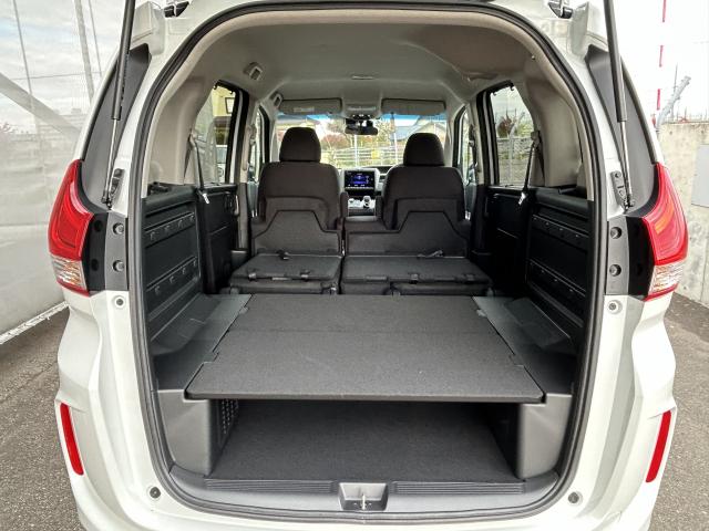 フリード+ハイブリッド ハイブリッドGブラックスタイル 当社使用レンタカー 純正9インチナビ 夏冬タイヤ付 ドラレコ TVフル リアカメラ ETC(22枚目)