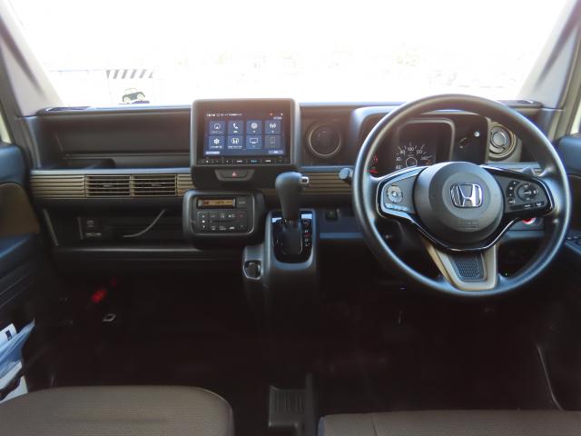 N-VAN ファンスタイル+ネイチャー 当社使用レンタカー 純正8インチナビ 夏冬タイヤ付 ドラレコ TVフル リアカメラ ETC(11枚目)