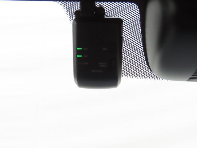 N-WGNカスタム L 当社試乗車 純正8インチナビ 夏冬タイヤ付 前後ドラレコ TVフル リアカメラ ETC(4枚目)