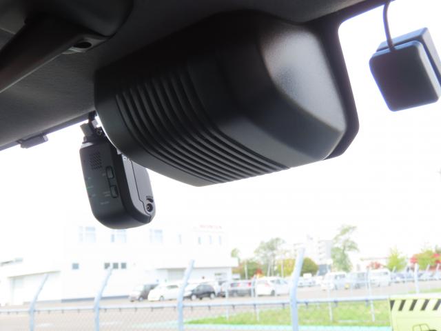 N-VAN G 当社使用レンタカー 純正ナビ 夏冬タイヤ付(2枚目)