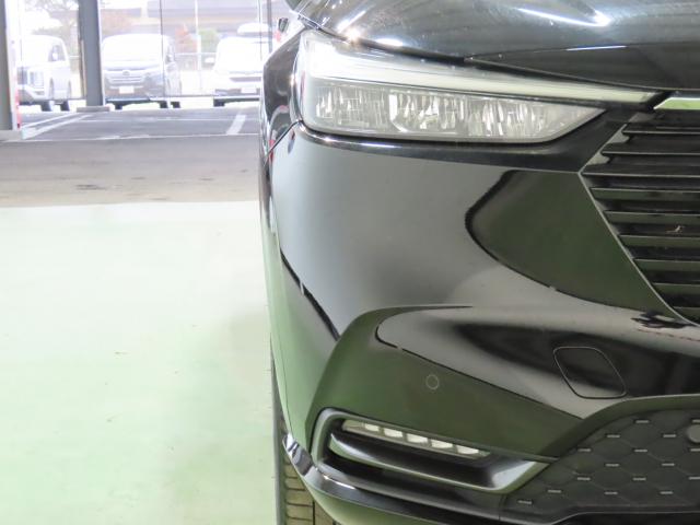 ＬＥＤヘッドライトは、点灯の瞬間から光量を発揮し、突然暗くなるトンネルなどでの安定感を高めます。