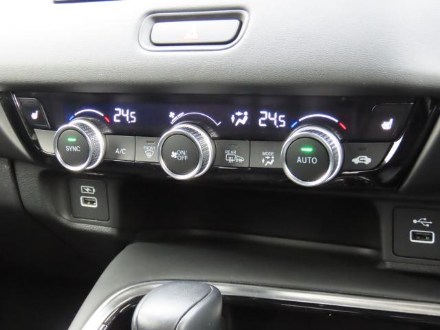 オートエアコンなので、スイッチひとつでオールシーズン快適に過ごすことができます。