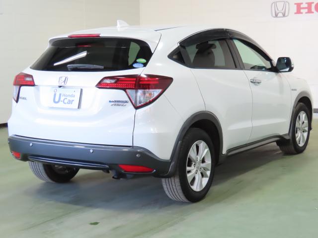 ヴェゼル ハイブリッドＸ　純正ナビ　夏冬タイヤ付　ＴＶフル　リアカメラ　ＥＴＣ（7枚目）