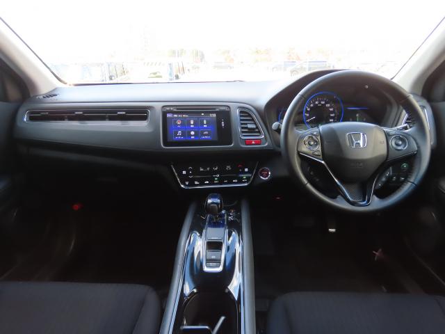 ヴェゼル ハイブリッドＸ　純正ナビ　夏冬タイヤ付　ＴＶフル　リアカメラ　ＥＴＣ（11枚目）