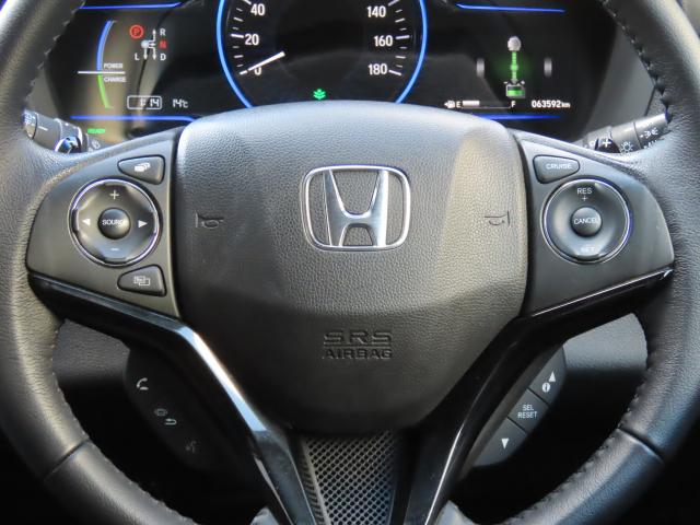 ヴェゼル ハイブリッドＸ　純正ナビ　夏冬タイヤ付　ＴＶフル　リアカメラ　ＥＴＣ（12枚目）