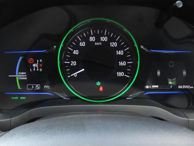 ヴェゼル ハイブリッドＸ　純正ナビ　夏冬タイヤ付　ＴＶフル　リアカメラ　ＥＴＣ（13枚目）