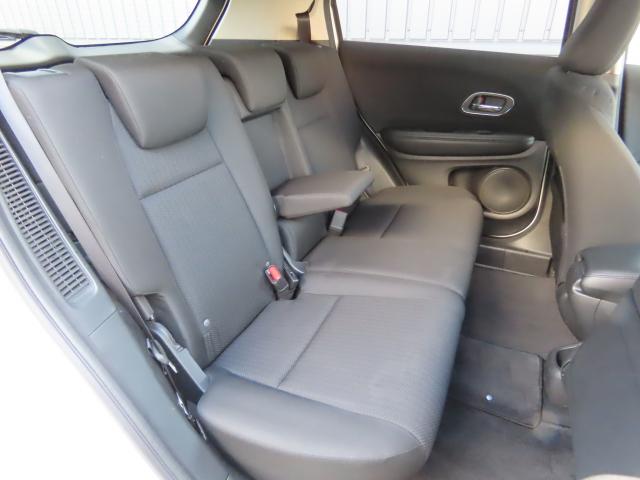 ヴェゼル ハイブリッドＸ　純正ナビ　夏冬タイヤ付　ＴＶフル　リアカメラ　ＥＴＣ（19枚目）