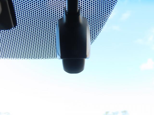 フリード＋ Ｇ・ホンダセンシング　車検整備付　純正９インチナビ　前後ドラレコ　エンスタ　ＴＶフル　リアカメラ（7枚目）