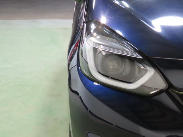 フィット e:HEVホームブラックスタイル 当社使用レンタカー 純正9インチナビ 夏冬タイヤ付 ドラレコ TVフル リアカメラ ETC(9枚目)