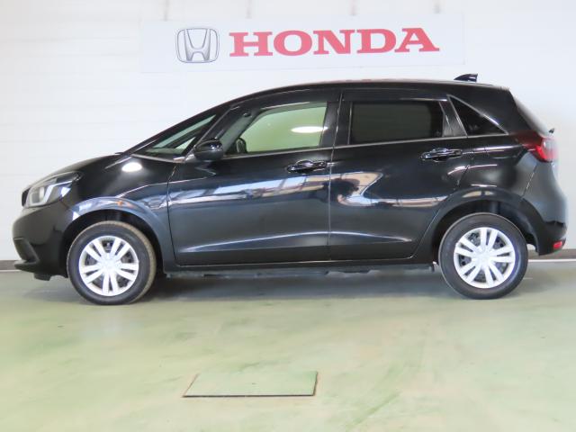 フィット ｅ：ＨＥＶホーム　純正８インチナビ　ＴＶフル　リアカメラ　夏冬タイヤ付　ＥＴＣ（5枚目）