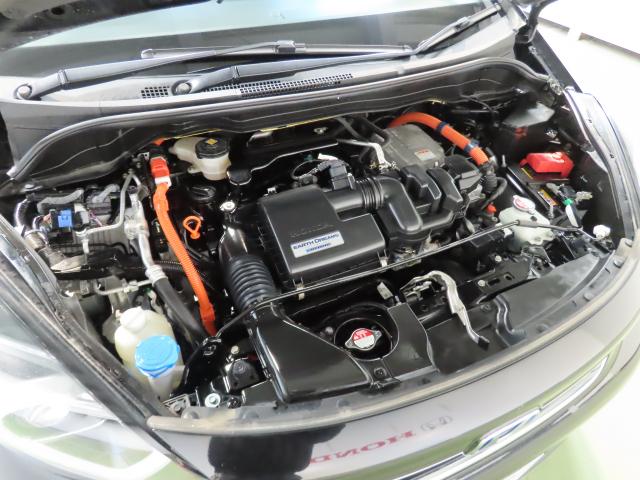 フィット ｅ：ＨＥＶホーム　純正８インチナビ　ＴＶフル　リアカメラ　夏冬タイヤ付　ＥＴＣ（10枚目）