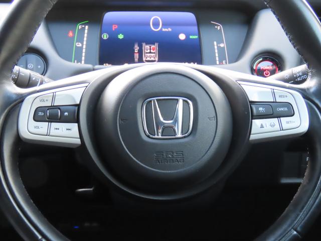 フィット ｅ：ＨＥＶホーム　純正８インチナビ　ＴＶフル　リアカメラ　夏冬タイヤ付　ＥＴＣ（12枚目）