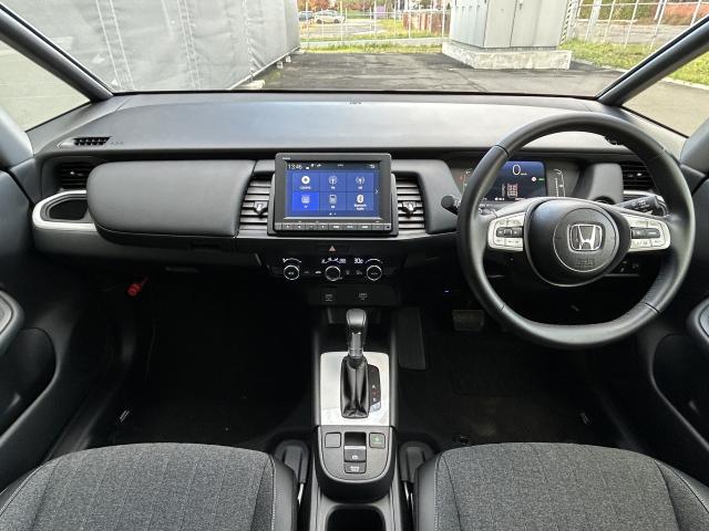 フィット e:HEVホーム 車検整備付 純正ナビ 前後ドラレコ TVフル リアカメラ ETC(11枚目)